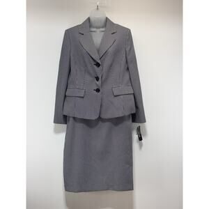 Le Suit Black Ivory Skirt Suit (2-Pieces) New With Tags Women’s Size 12 NWT